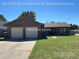 8224 Nw 32nd St - Photo 1 of 1