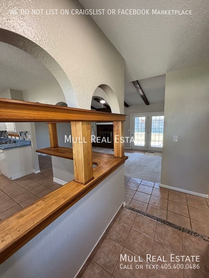 8224 Nw 32nd St - Photo 5 of 21