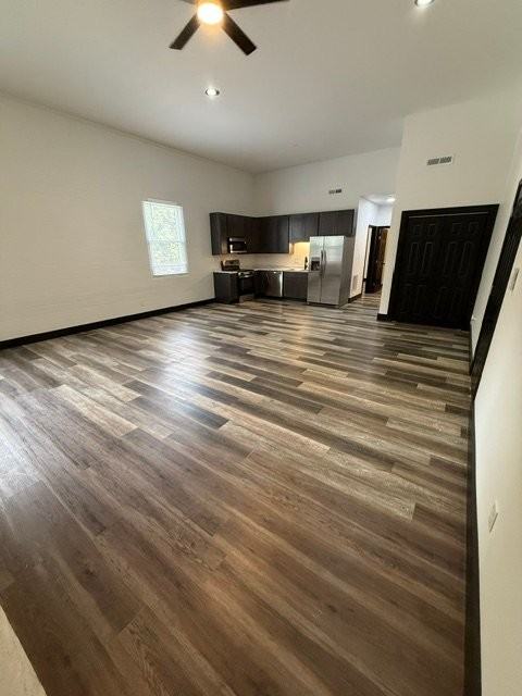 690 7th St #7 - Photo 2 of 11