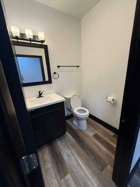 690 7th St #7 - Photo 4 of 11