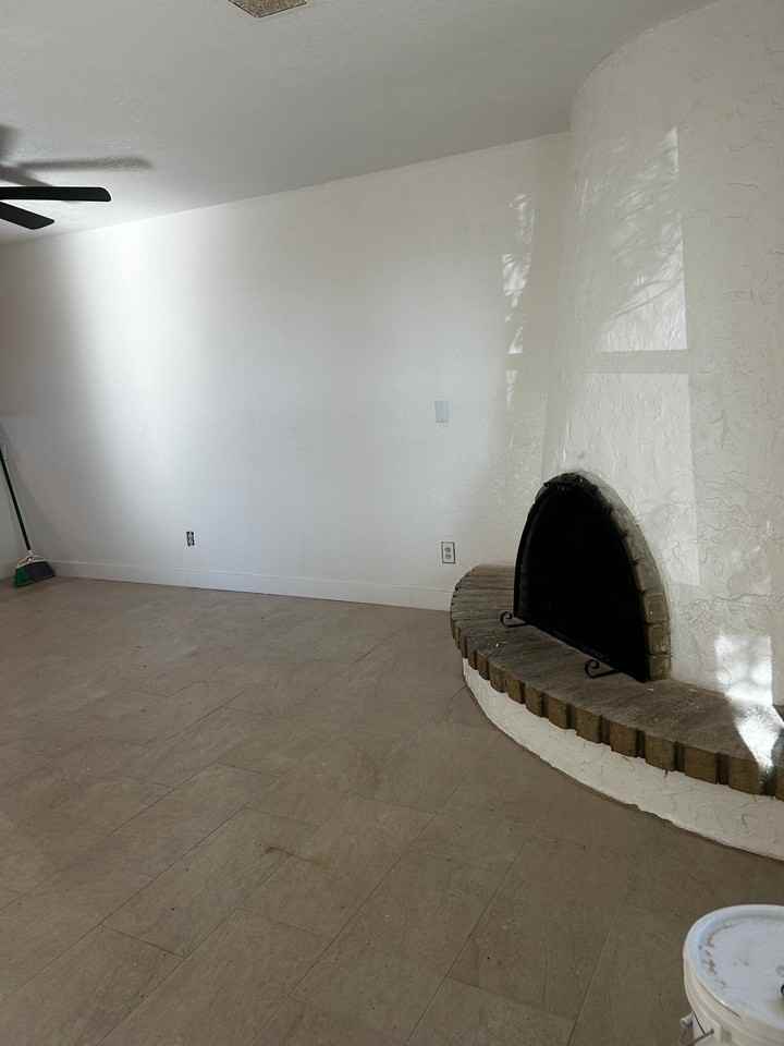 428 E Osage Ave #1 - Photo 3 of 12