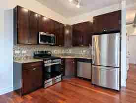 1946 W Bradley Pl #2W - Photo 1 of 1