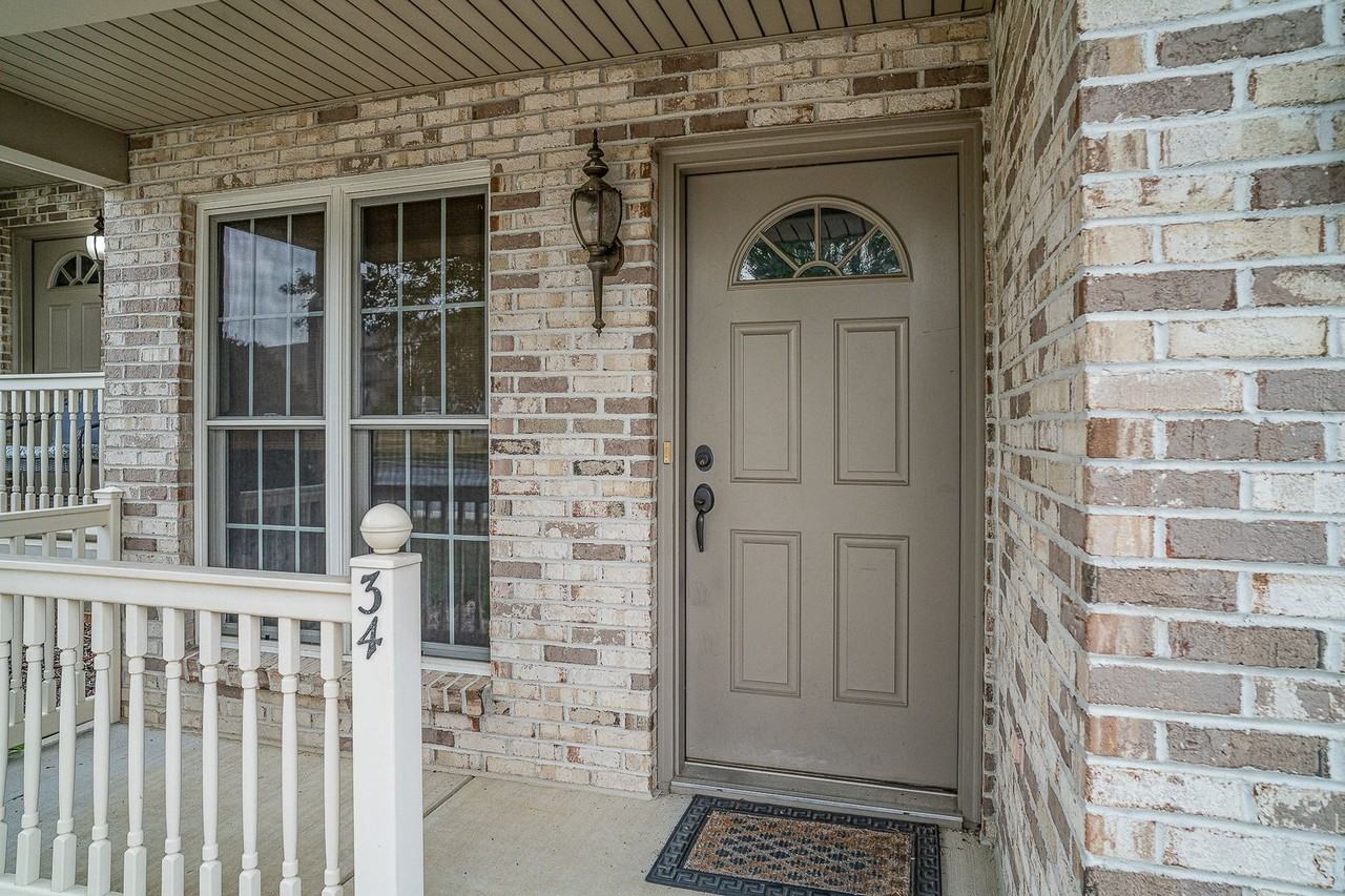 34 Ashburg Dr - Photo 4 of 39