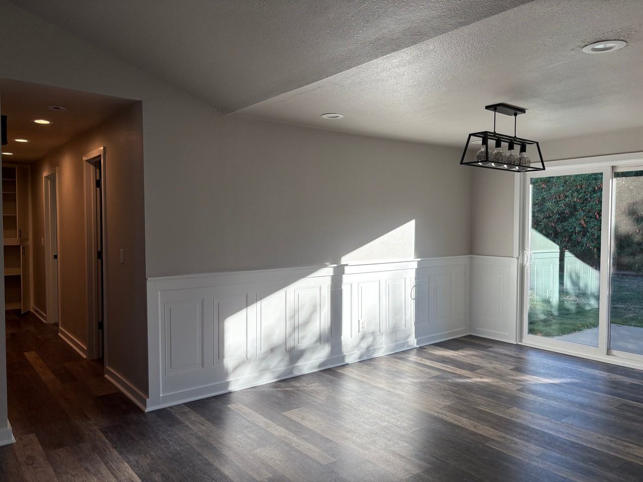 3313 Nw 128th St - Photo 2 of 32