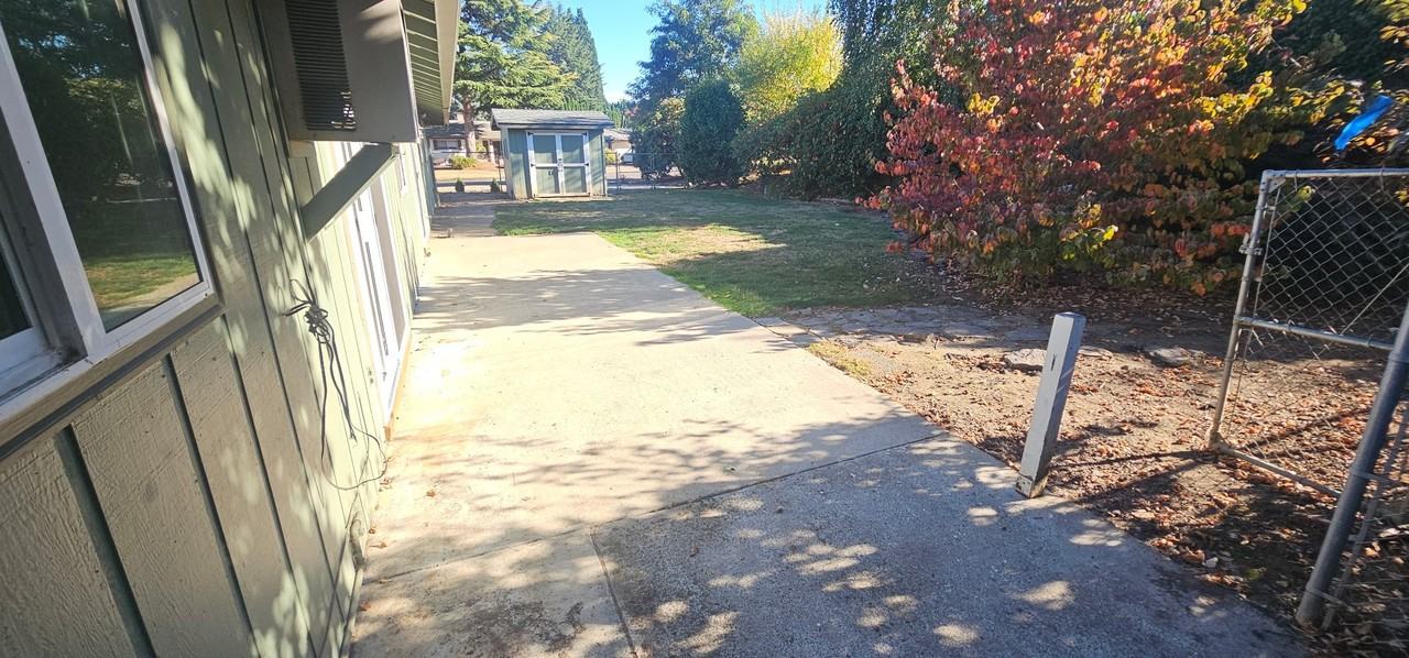 3313 Nw 128th St - Photo 6 of 32