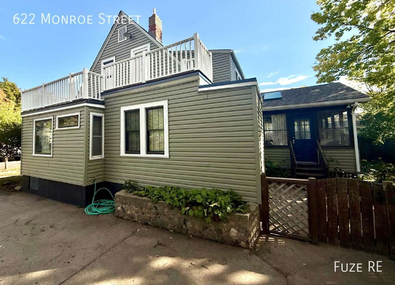 622 Monroe St - Photo 5 of 50