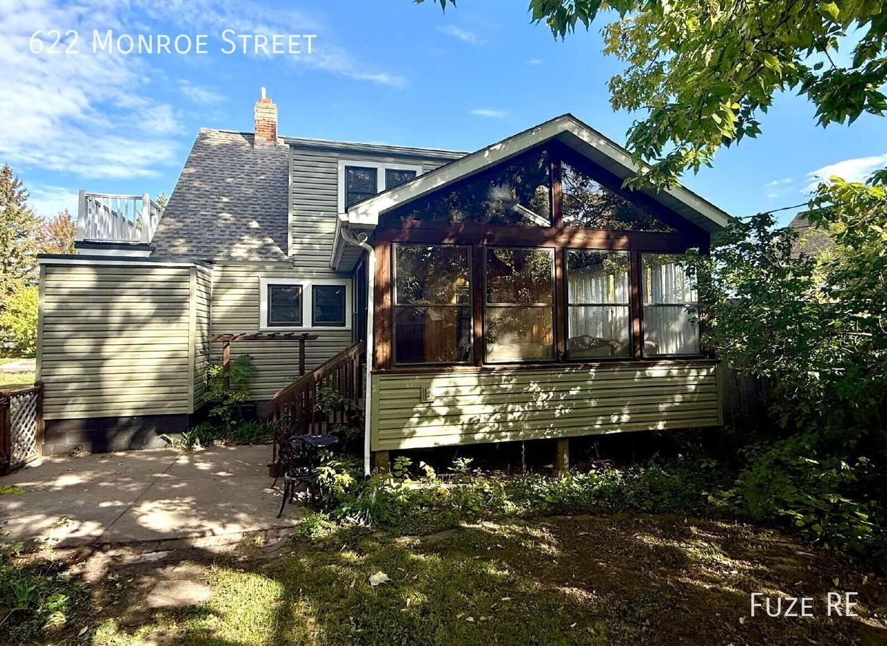 622 Monroe St - Photo 7 of 50