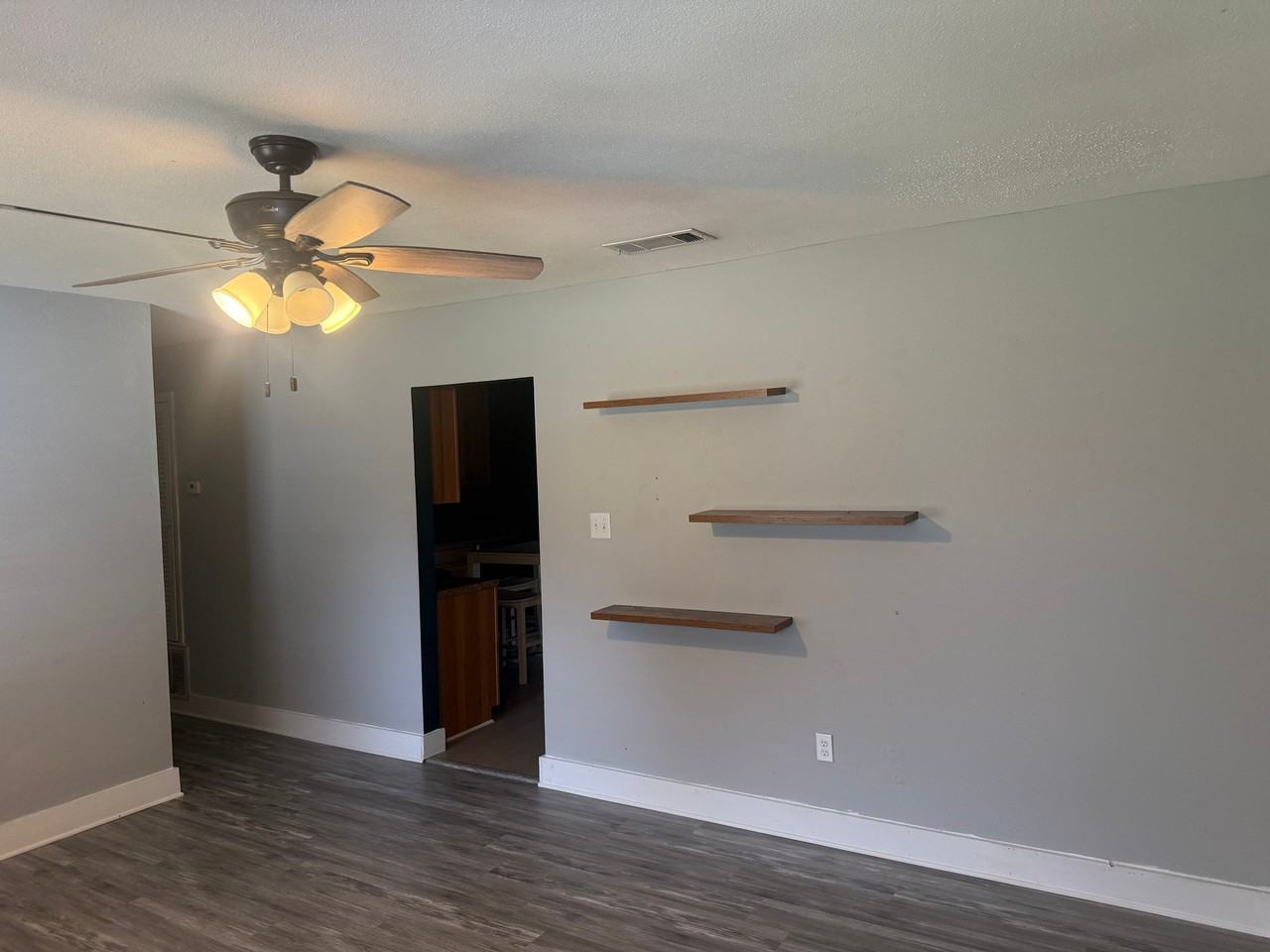 400 Davenport Ave - Photo 2 of 13