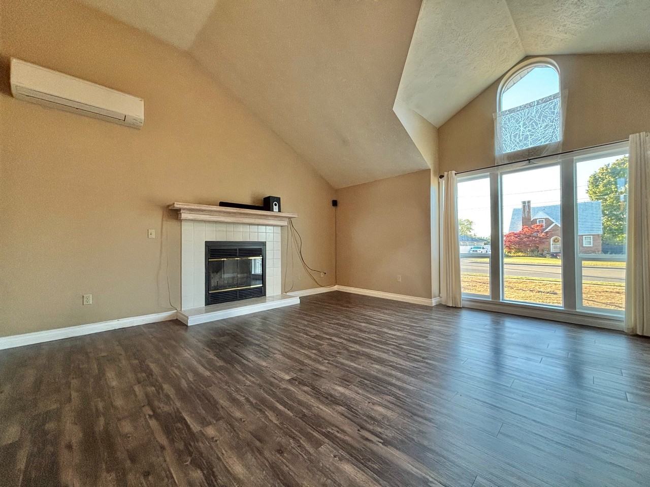 14413 E Broadway Ave - Photo 2 of 20