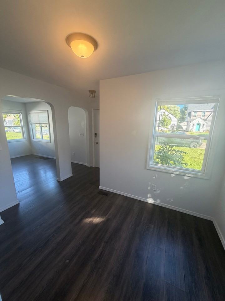 1193 Geers Ave - Photo 7 of 12