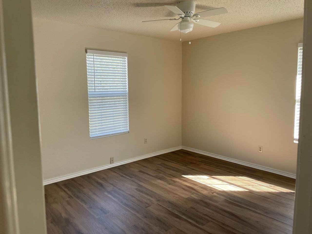 808 Henderson Blvd - Photo 2 of 14