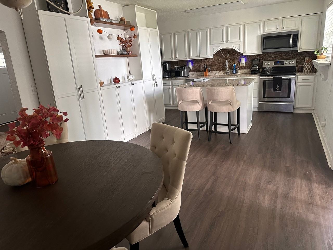 20 Brookwood Dr - Photo 3 of 7