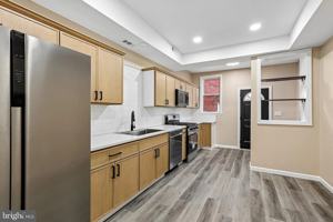 featured image of 1517 N Ellamont St