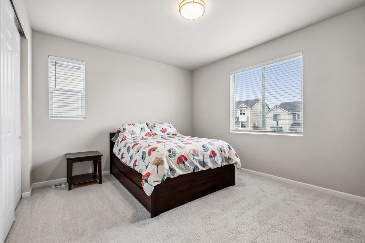 9844 Prospect Pl - Photo 4 of 16