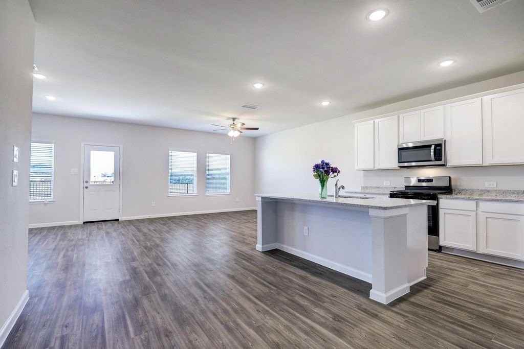 12260 Lady Eli Dr - Photo 3 of 20