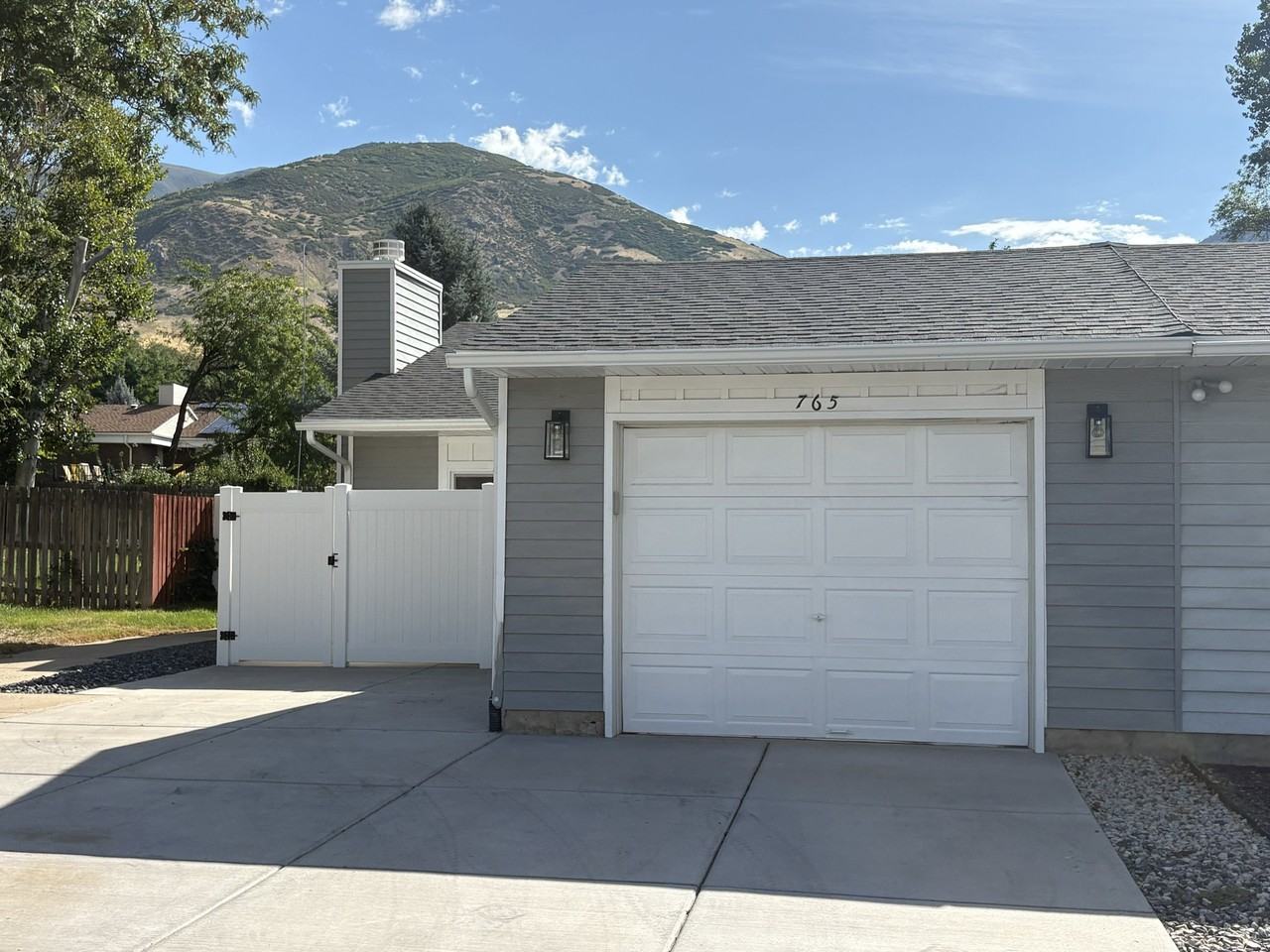 765 Lupine Ct - Photo 3 of 14