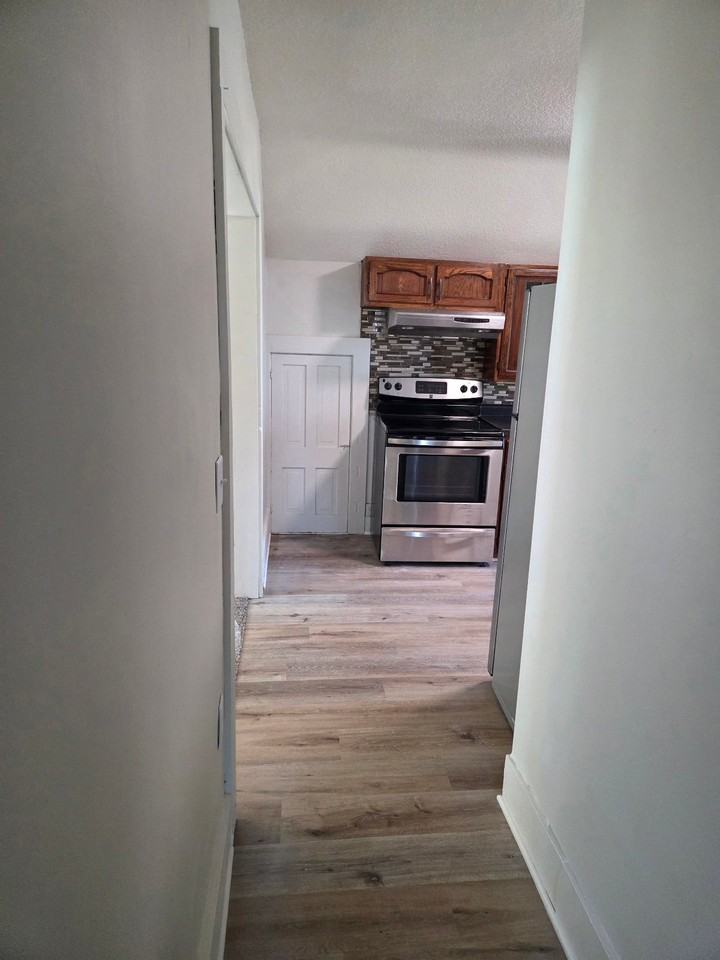 113 Sargent St #B - Photo 5 of 9
