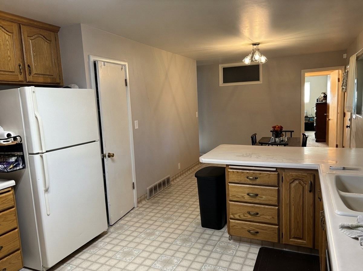 483 Es - Photo 7 of 20