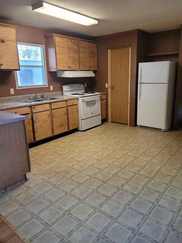 432 Gressett St #432 - Photo 5 of 5