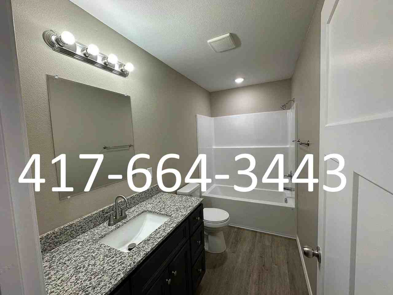 150 Lee St #B - Photo 5 of 9