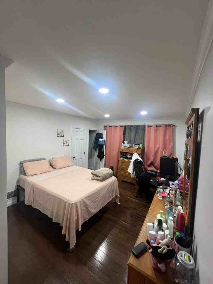 64W W 25th St #3 - Photo 5 of 6