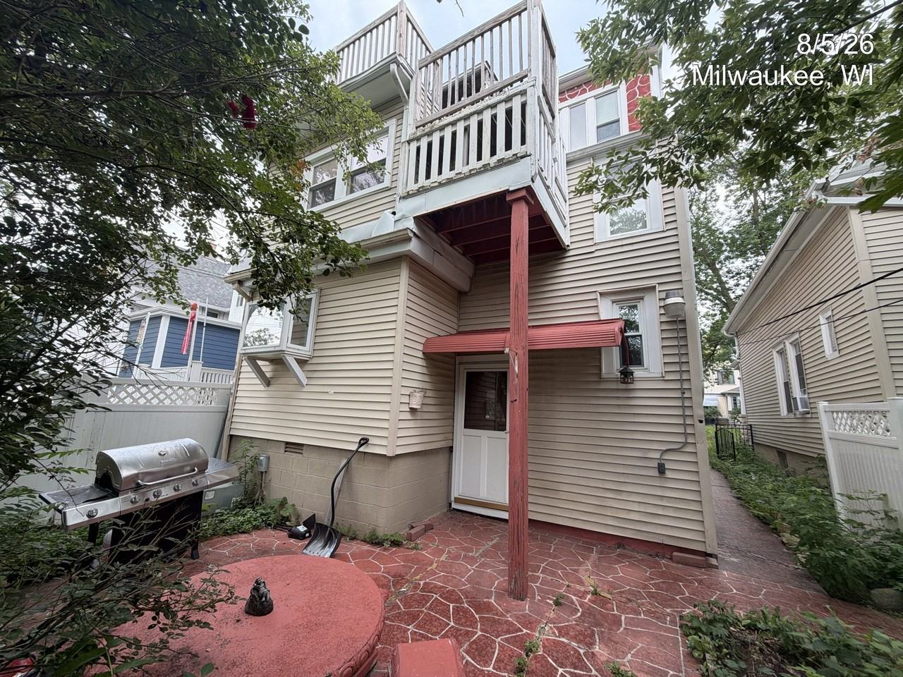 3215 N Bartlett Ave #1 - Photo 2 of 9