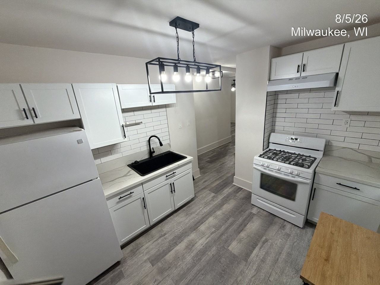 3215 N Bartlett Ave #1 - Photo 6 of 9