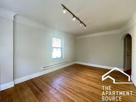 2327 N Rockwell St #F2 - Photo 1 of 1