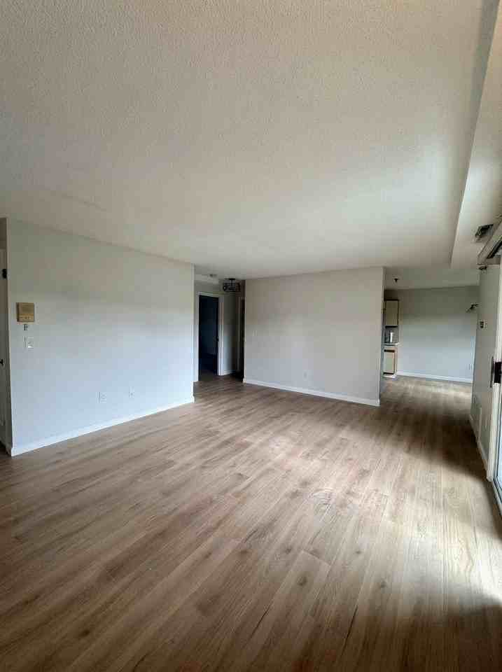 84 Tennis Plaza Rd - Photo 4 of 20