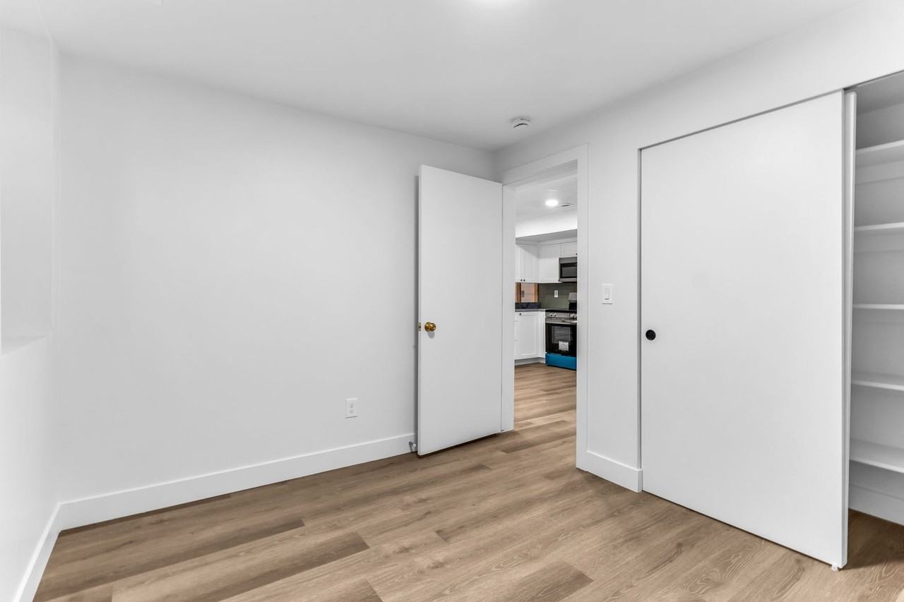 166 E Kelsey Ave - Photo 7 of 20