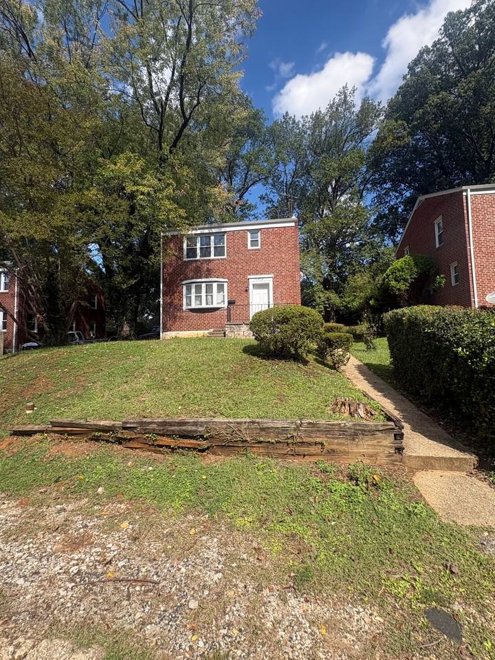 3808 Mayberry Ave