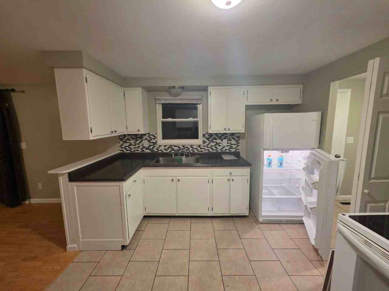 5723 Hinckley Ct - Photo 3 of 13