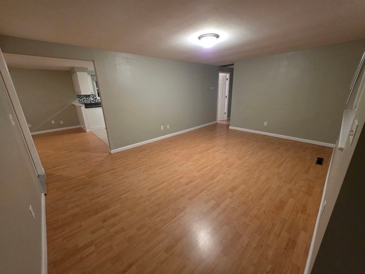 5723 Hinckley Ct - Photo 6 of 13