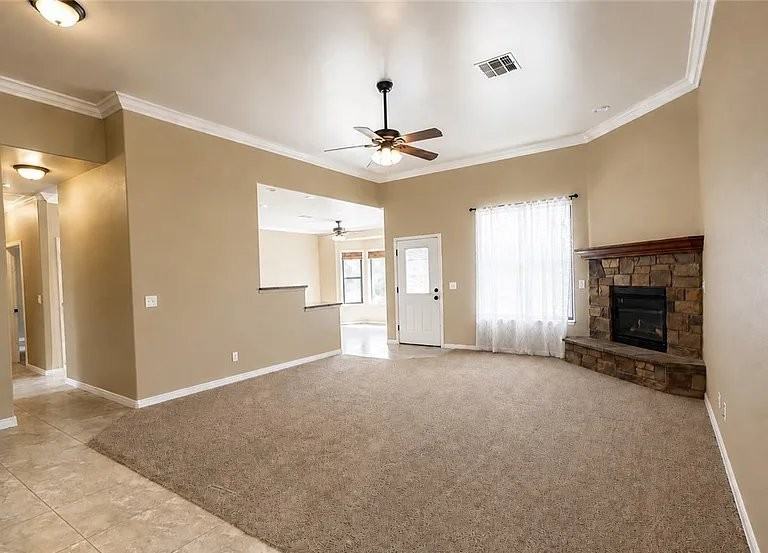 2086 Buena Vista Dr - Photo 5 of 20