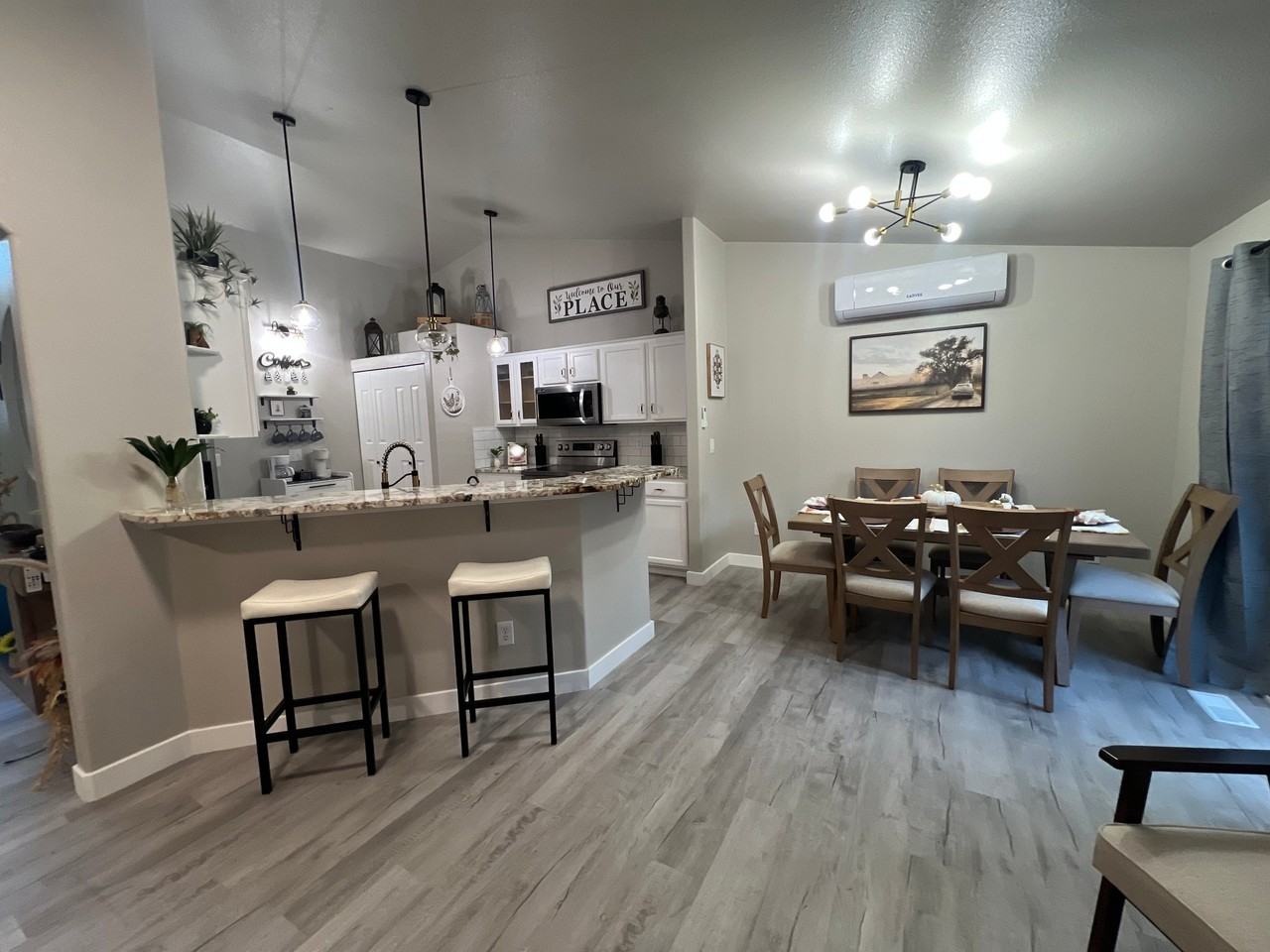 1039 Nepean Dr Se #ROOM - Photo 3 of 21