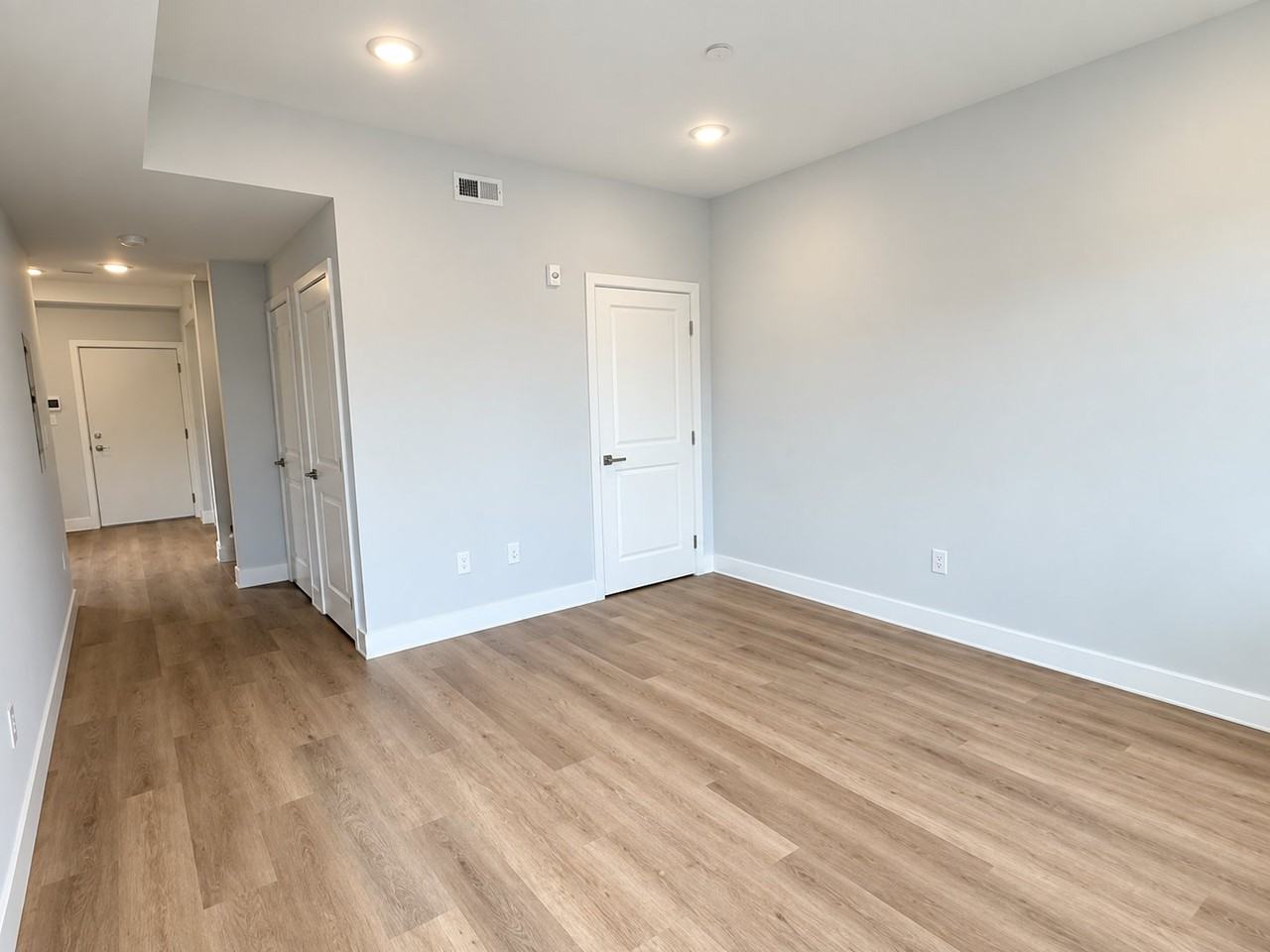 3263 N 13Th St Philadelphia, Pa 19140, Usa #A - Photo 2 of 8