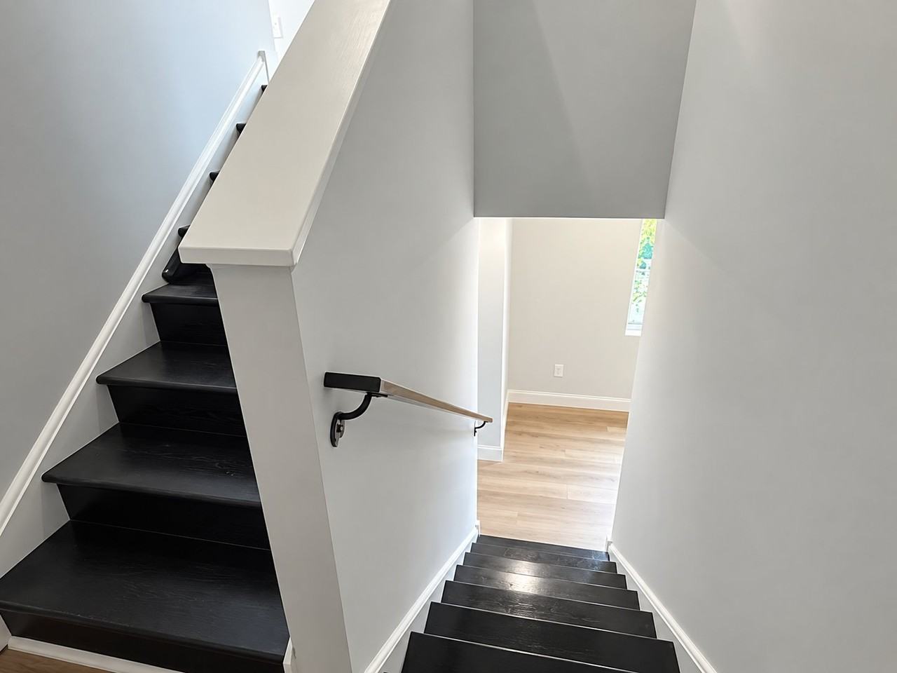 3263 N 13Th St Philadelphia, Pa 19140, Usa #A - Photo 7 of 8