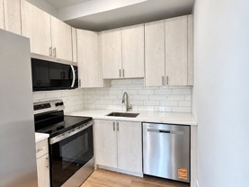 3263 N 13Th St Philadelphia, Pa 19140, Usa #B - Photo 1 of 1