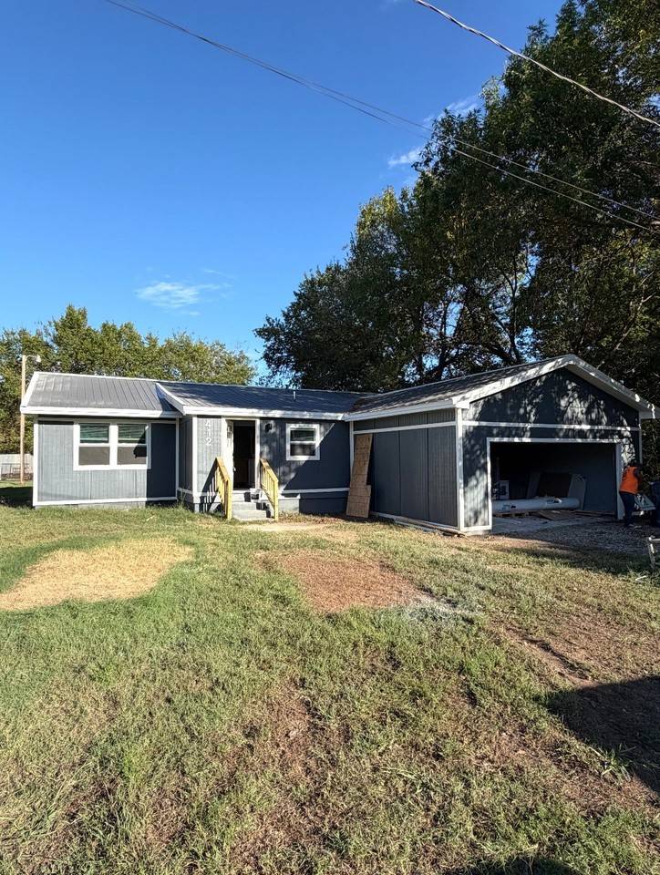 412 S Creek Ave - Photo 4 of 4