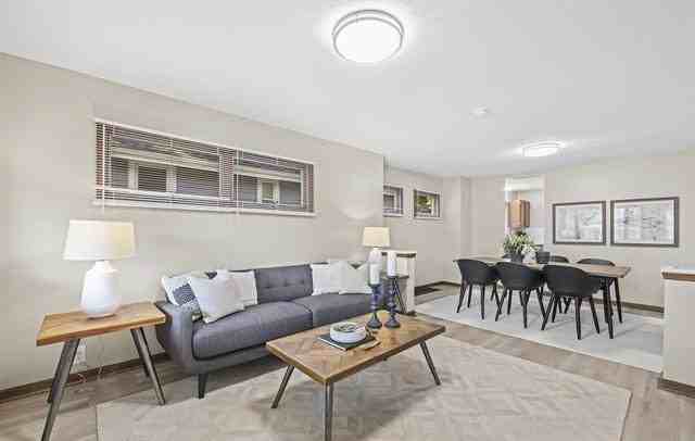3324 N 59th St - Photo 4 of 14