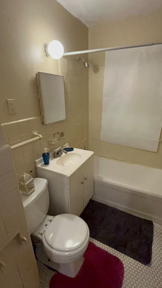 9125 Montrose St - Photo 2 of 6