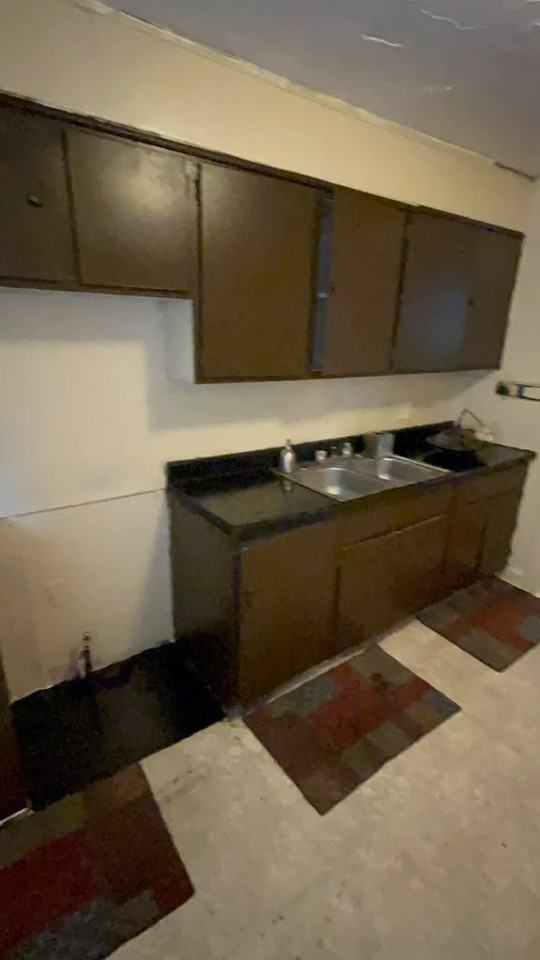 9125 Montrose St - Photo 6 of 6