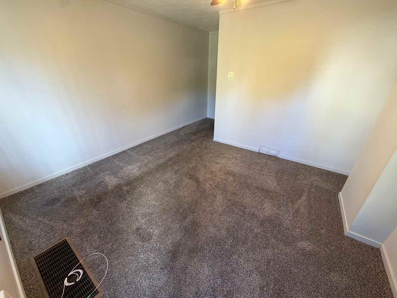 329 Pratt St - Photo 2 of 8
