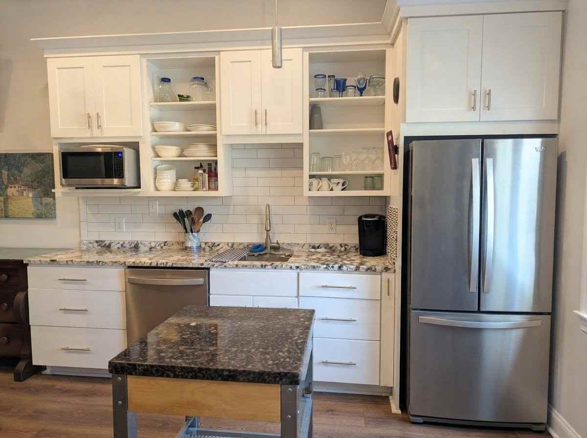 2066 Raskin Ave - Photo 5 of 14