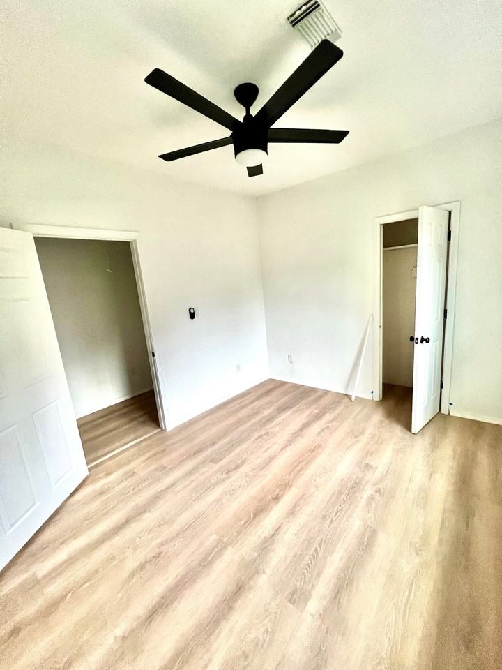 2105 Lyle Ave #A - Photo 6 of 13