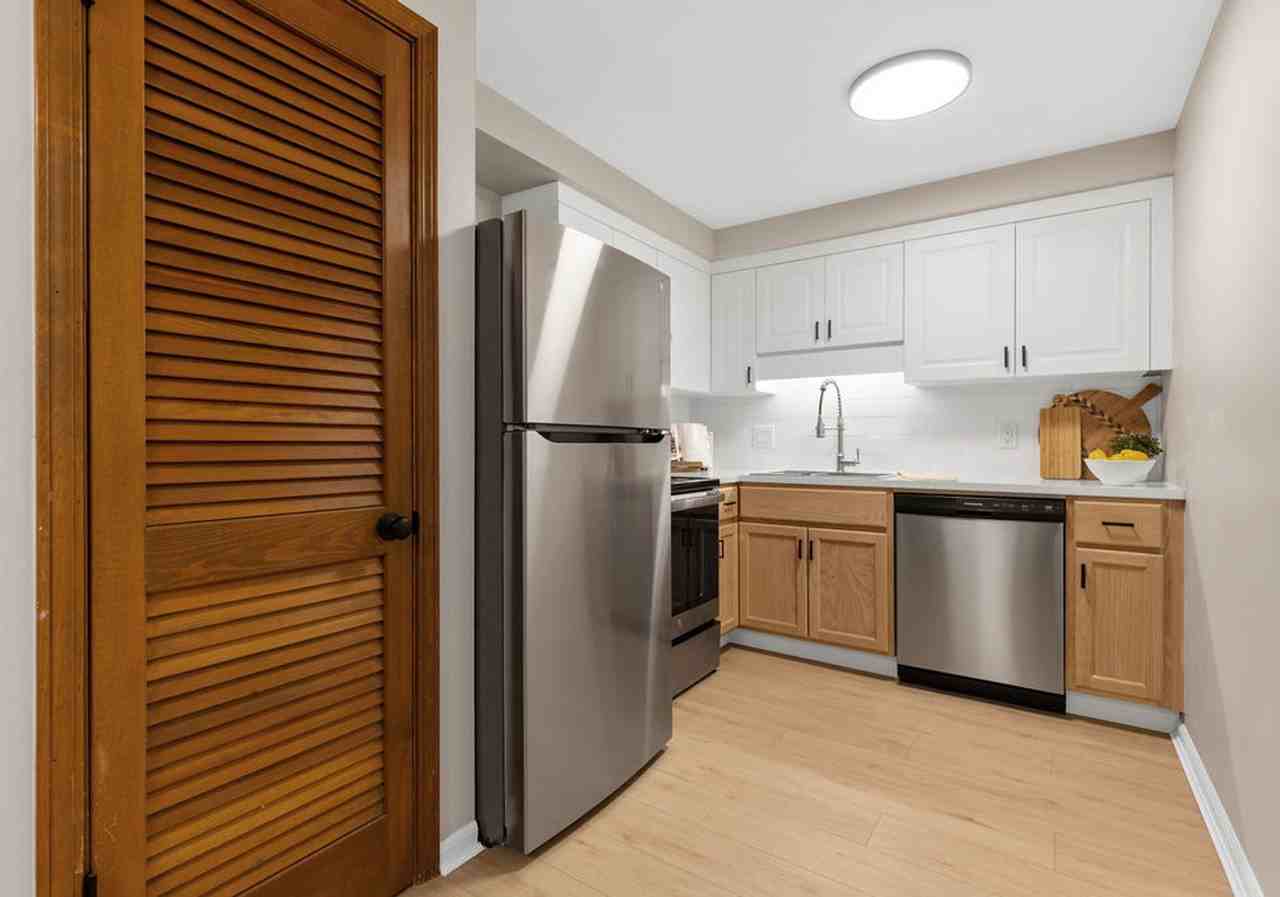 Pinecrest Apartments - Photo 5 of 50