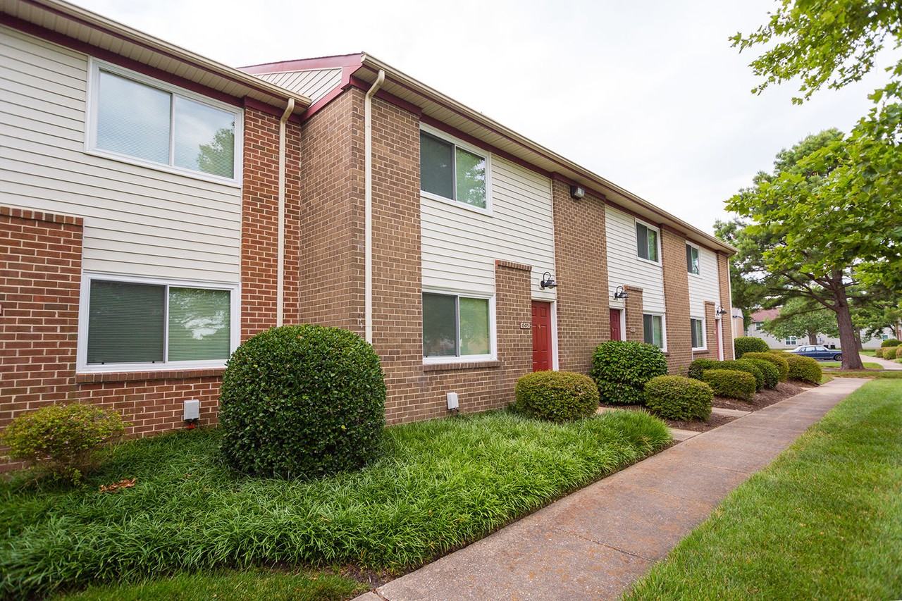 Harpers Square Apartments - Photo 6 of 50