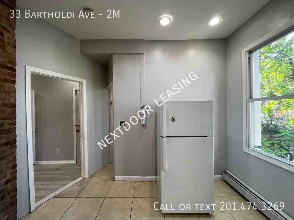 33 Bartholdi Ave #2M - Photo 3 of 20