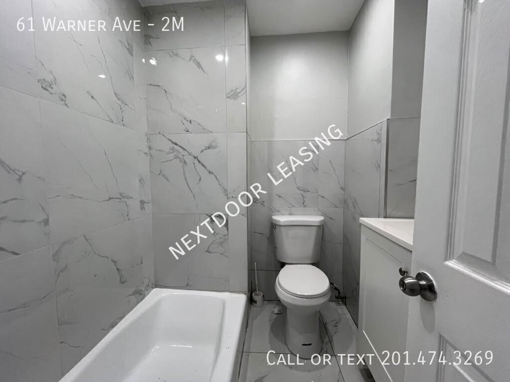 61 Warner Ave #2M - Photo 3 of 13
