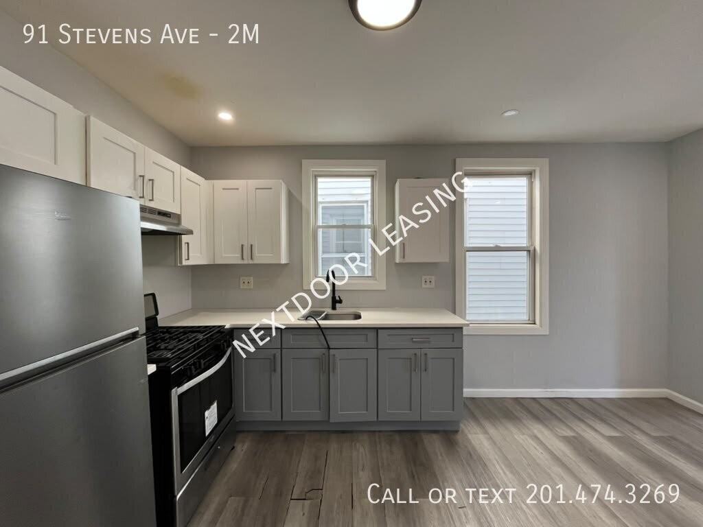 91 Stevens Ave #2M - Photo 2 of 10